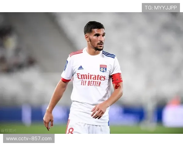 奈勒斯中场吊射破门，预定位赛法甲最佳进球